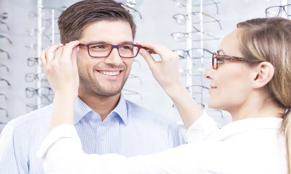 Can You Wear Contact Lens Products Every Day? Comfort and Safety Points to Know